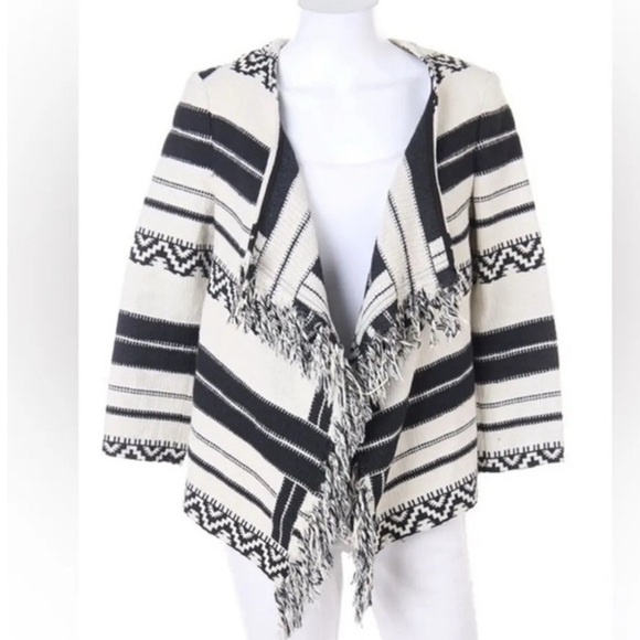 Bershka Dolan Open Front Waterfall Cardigan With Fringe Details in Black  White - Picture 4 of 7